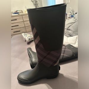 Burberry rain boots